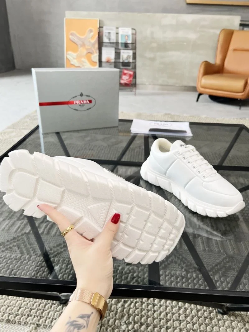 Modern Prada Low Shoes 33878