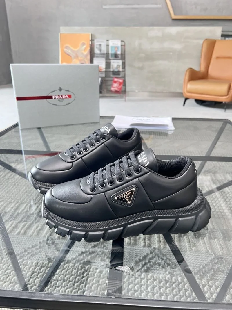 MultiPurpose Prada Low Shoes 33892