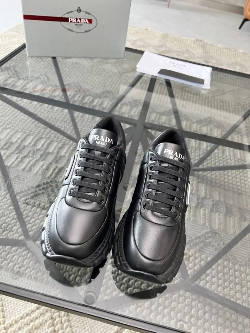 MultiPurpose Prada Low Shoes 33892