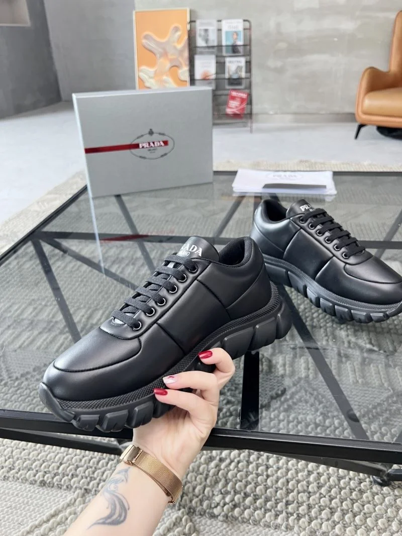MultiPurpose Prada Low Shoes 33892