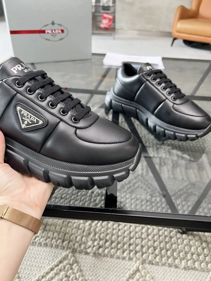 MultiPurpose Prada Low Shoes 33892