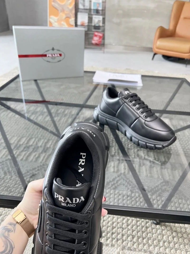 MultiPurpose Prada Low Shoes 33892