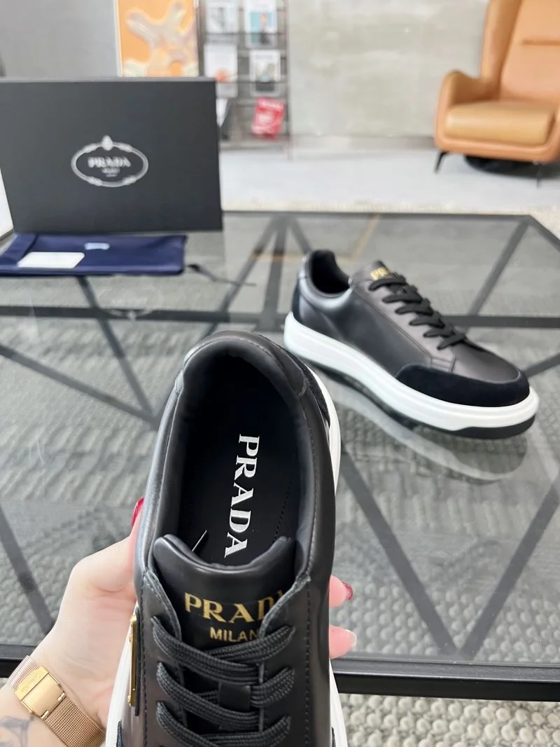 ComfortFit Prada Low Shoes 33891