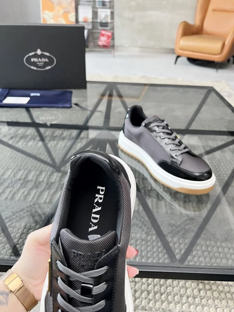 Prada Low Shoes ComfortFit 33894