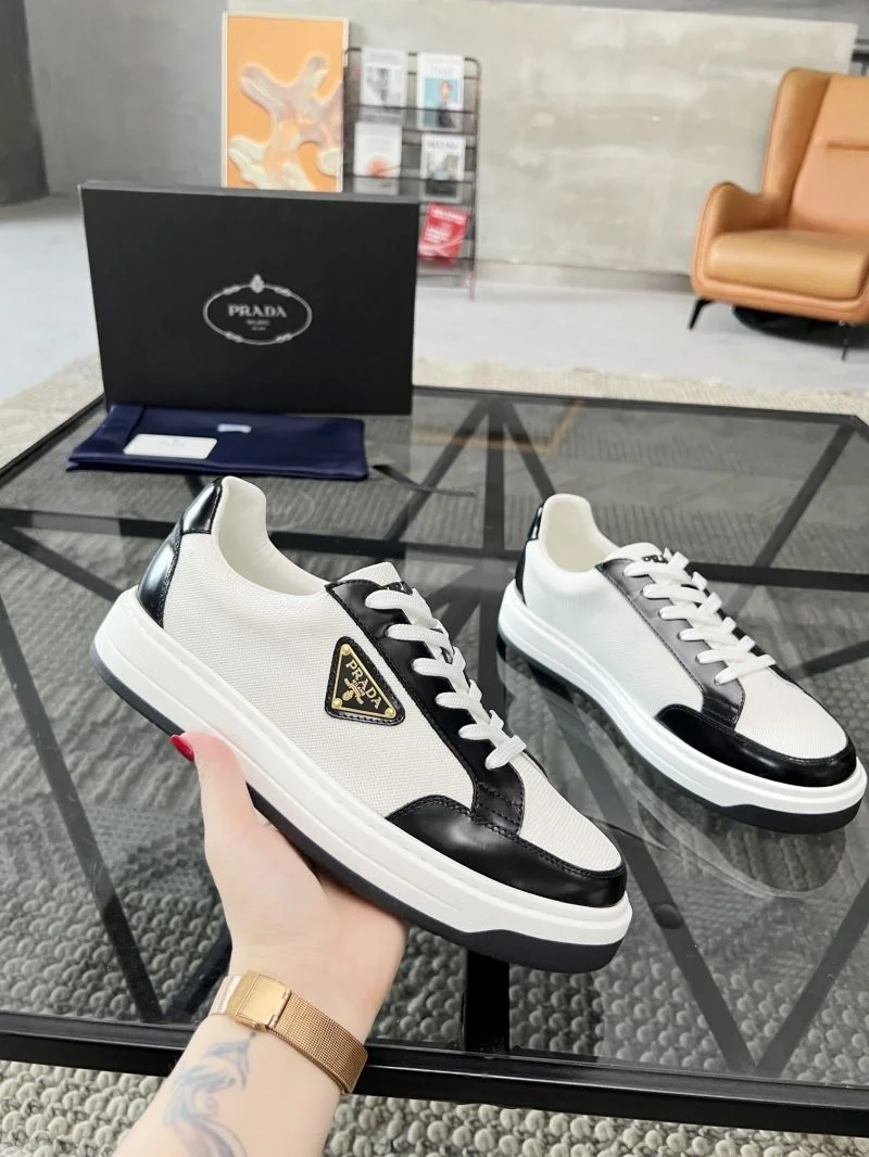 Prada Low Shoes Contemporary 33901