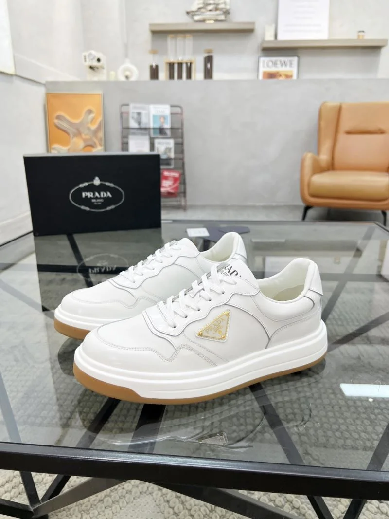 Prada Low Shoes Functional 33886