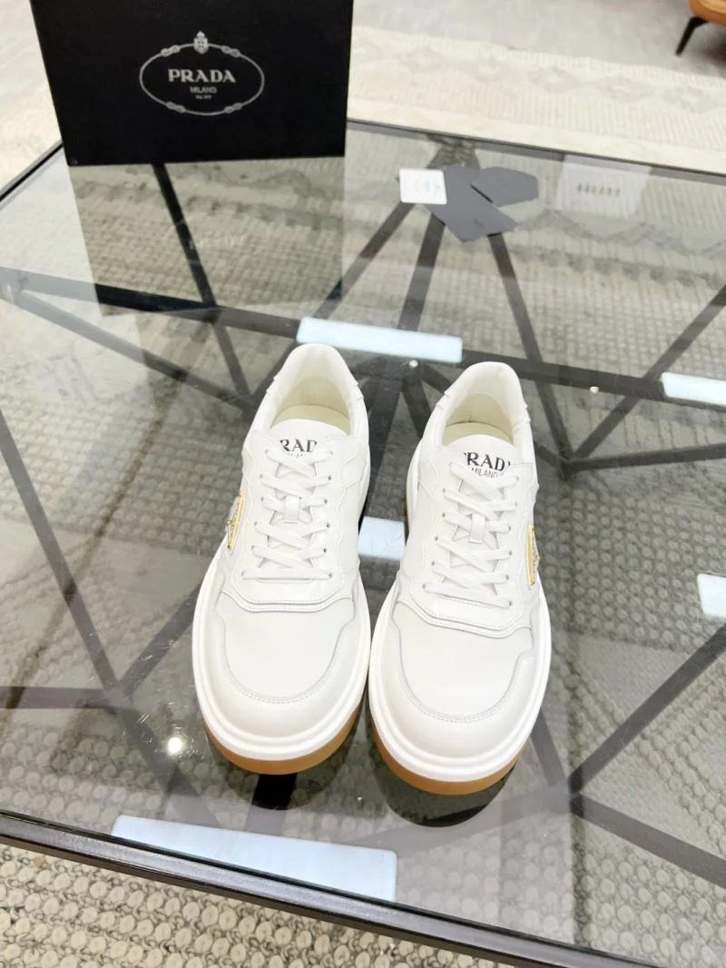 Prada Low Shoes Functional 33886