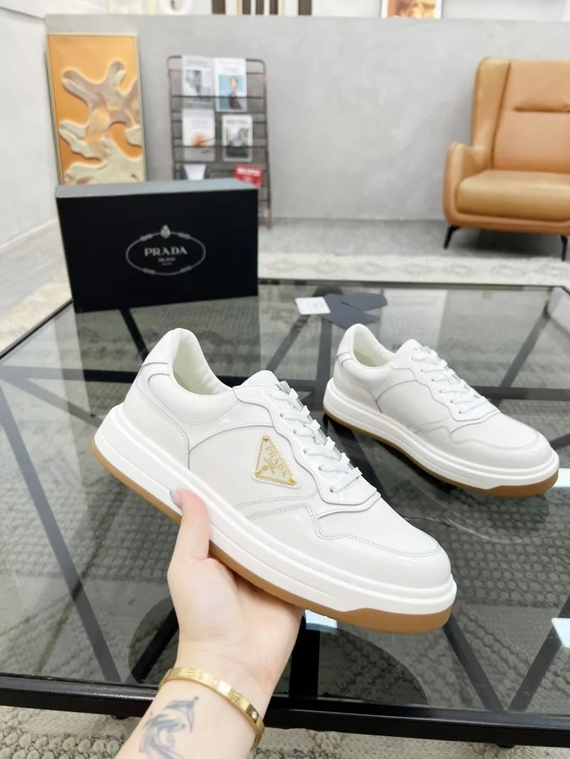 Prada Low Shoes Functional 33886