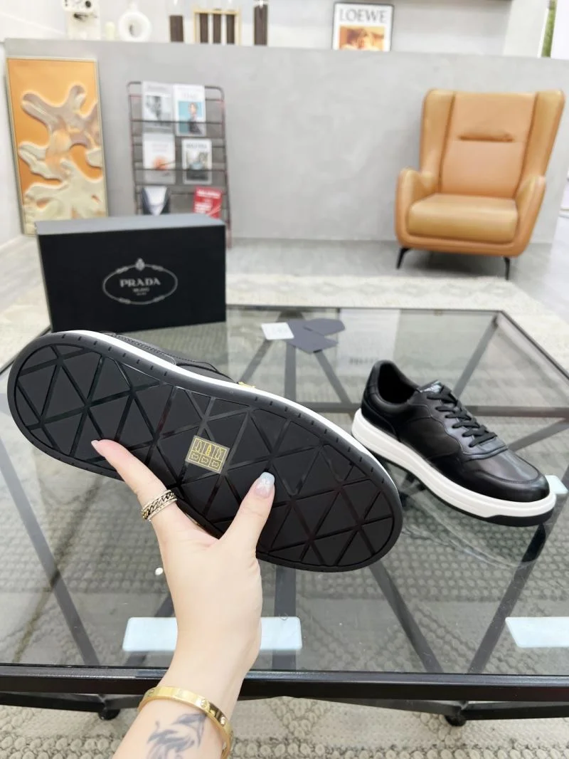 ModernLook Prada Low Shoes 33881