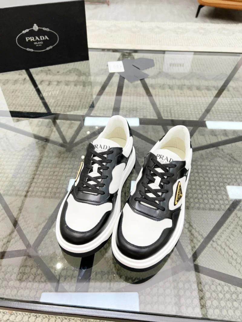 Prada Low Shoes Unique 33868