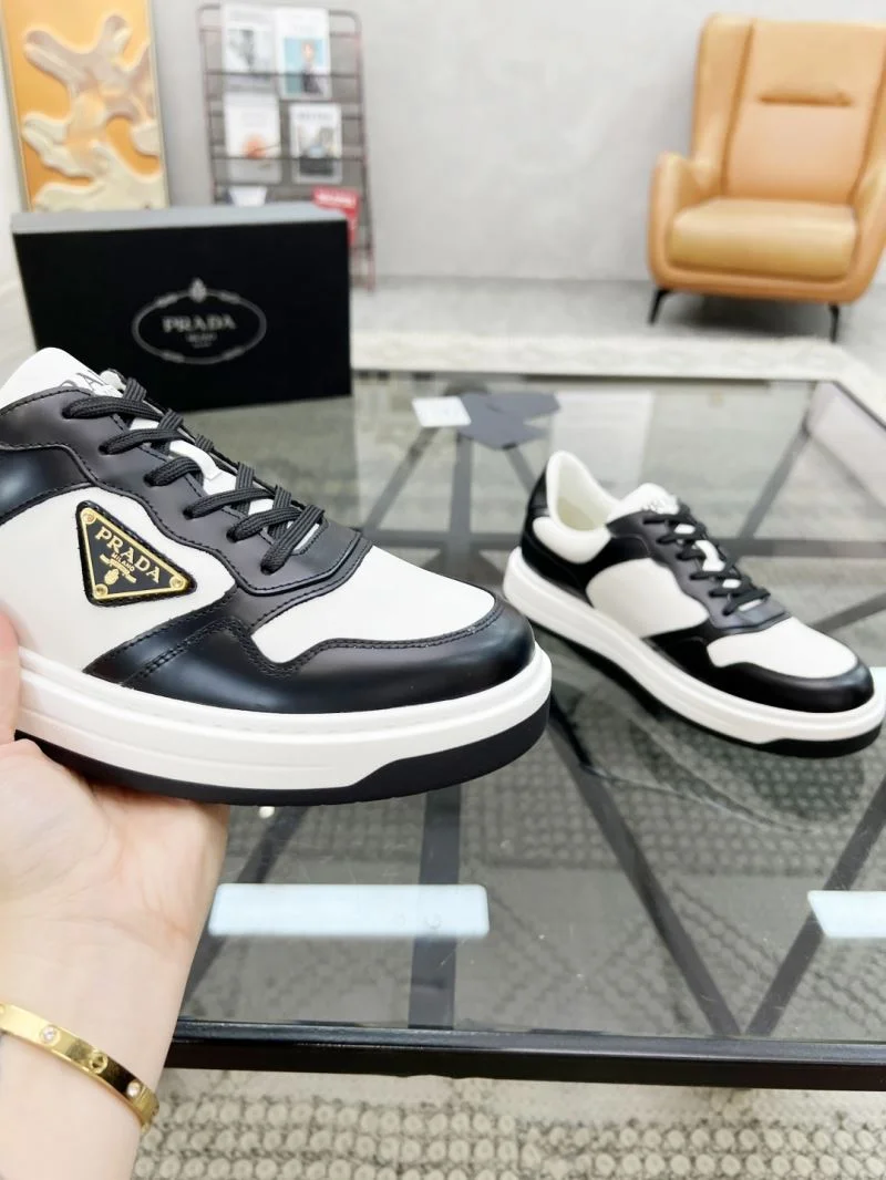 Prada Low Shoes Unique 33868