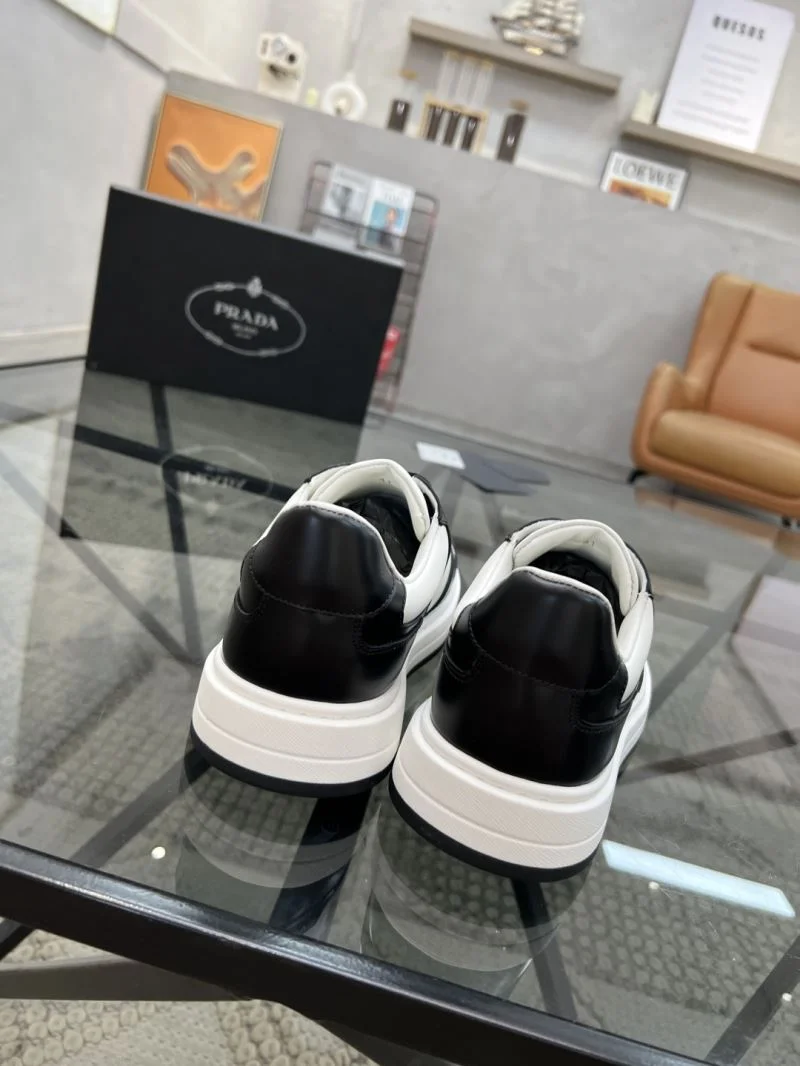 Prada Low Shoes Unique 33868
