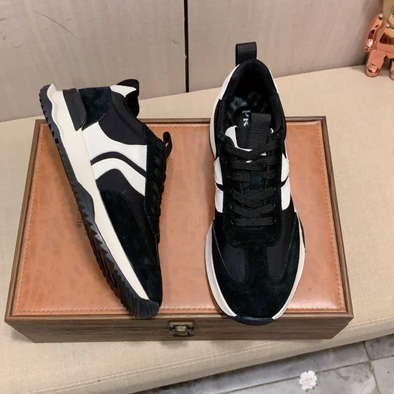 Prada Low Shoes Bold 33877
