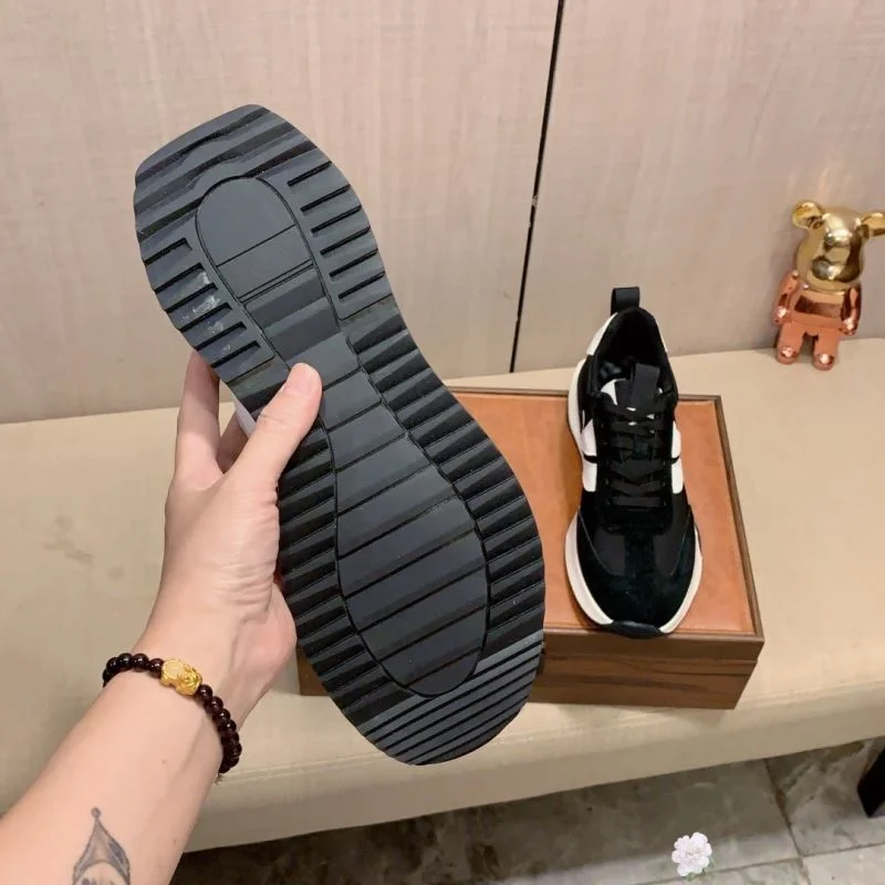 Prada Low Shoes Bold 33877