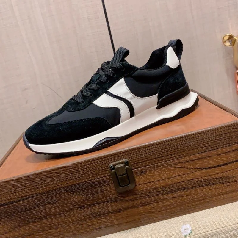 Prada Low Shoes Bold 33877