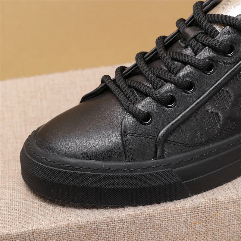 Lightweight Prada Low Shoes 33838