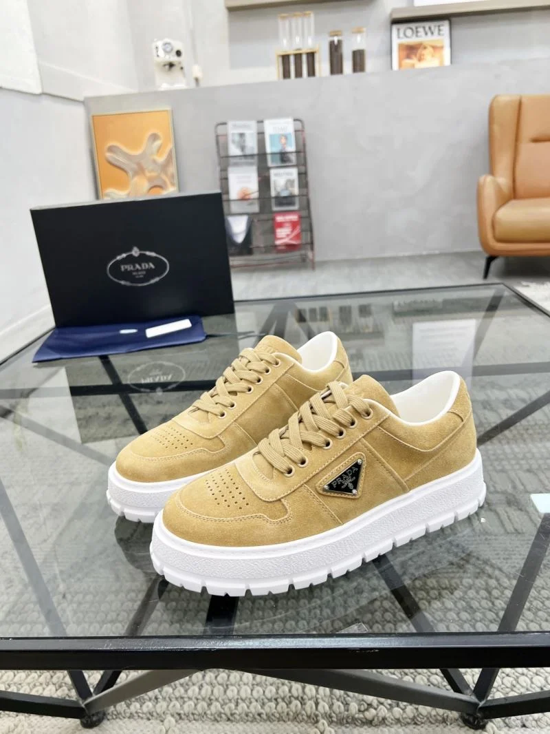 Compact Prada Low Shoes 33861