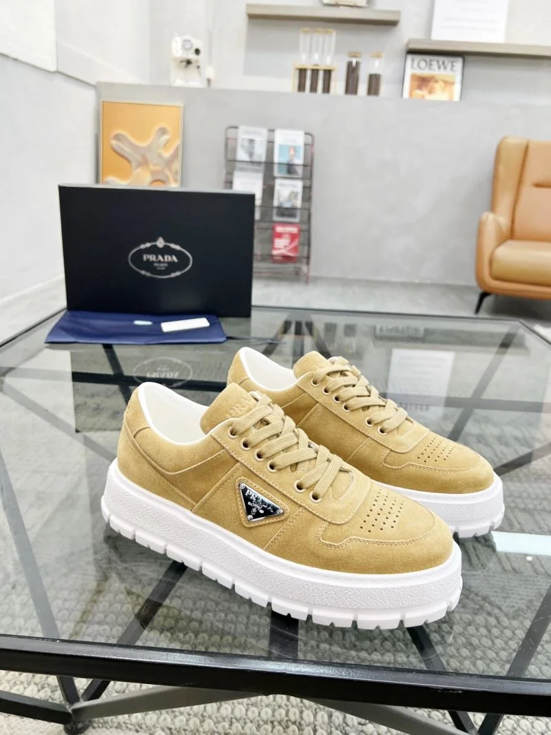 Compact Prada Low Shoes 33861