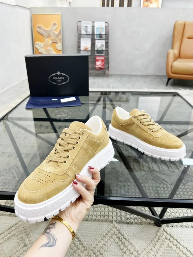Compact Prada Low Shoes 33861