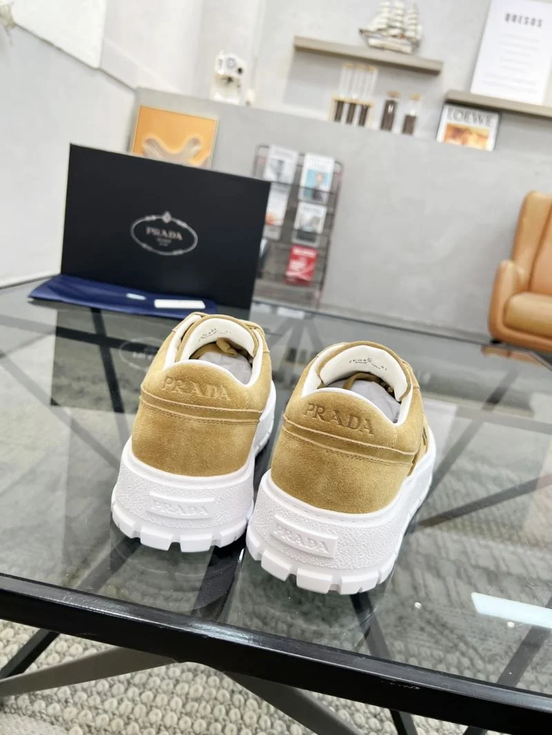 Compact Prada Low Shoes 33861