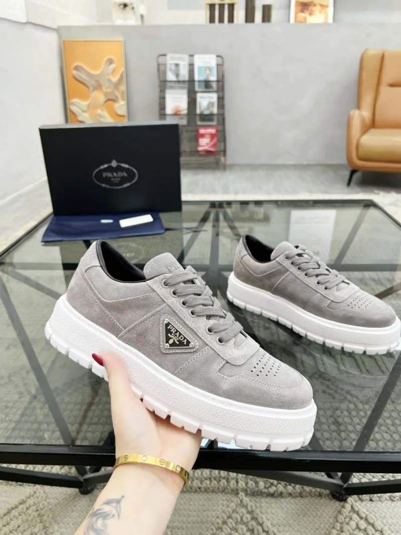 FlexibleFit Prada Low Shoes 33859