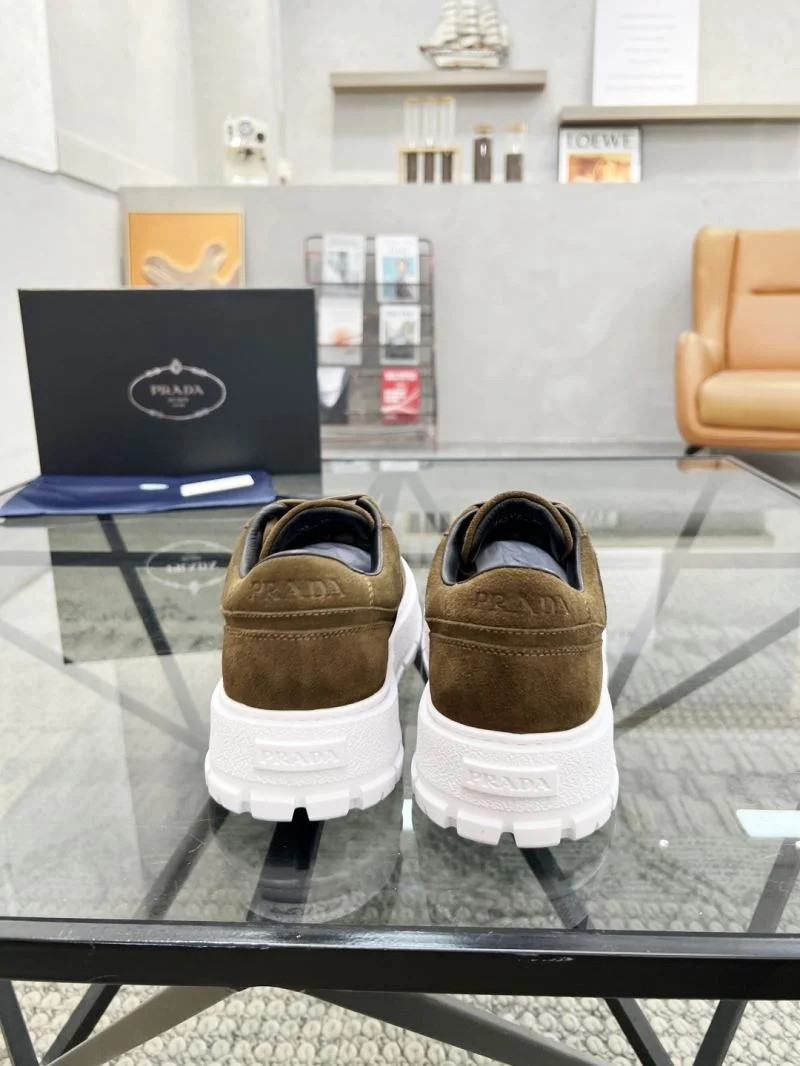 Prada Low Shoes Compact 33852