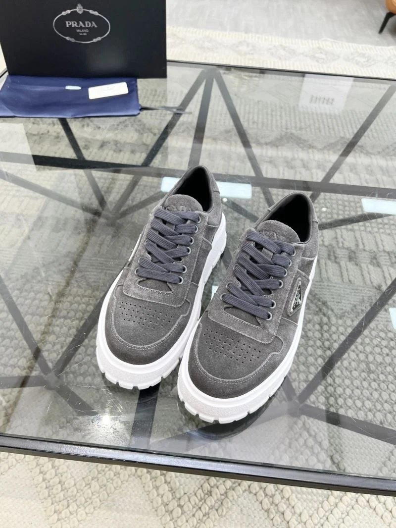 Bold Prada Low Shoes 33853