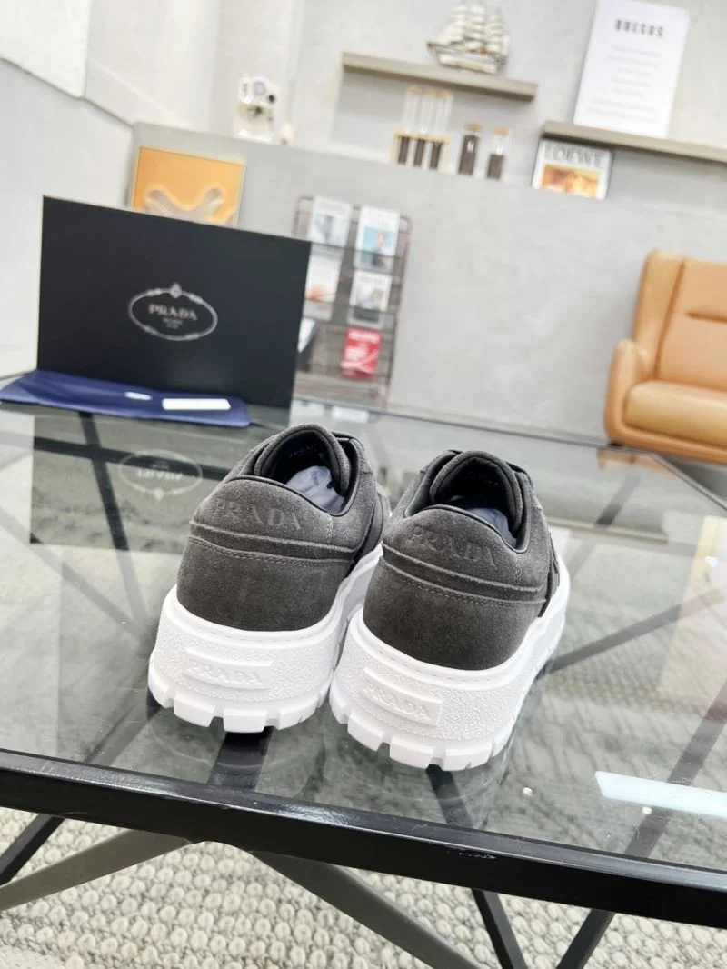 Bold Prada Low Shoes 33853