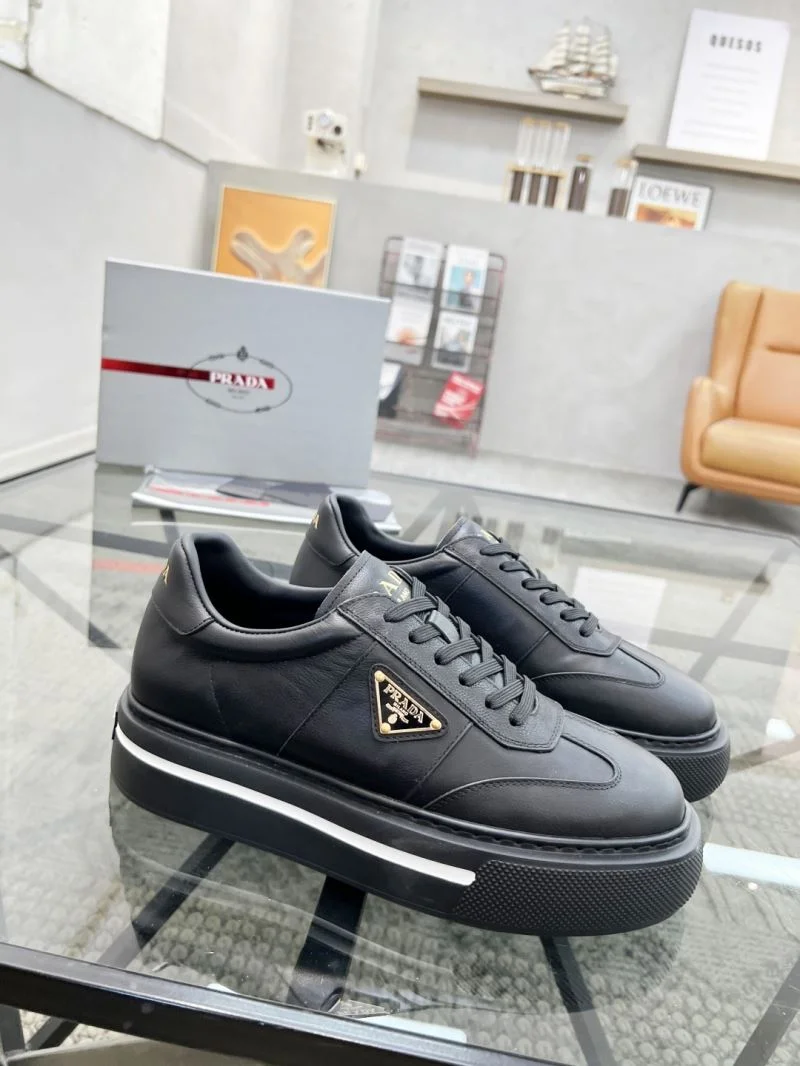 Prada Low Shoes SmoothTexture 33850
