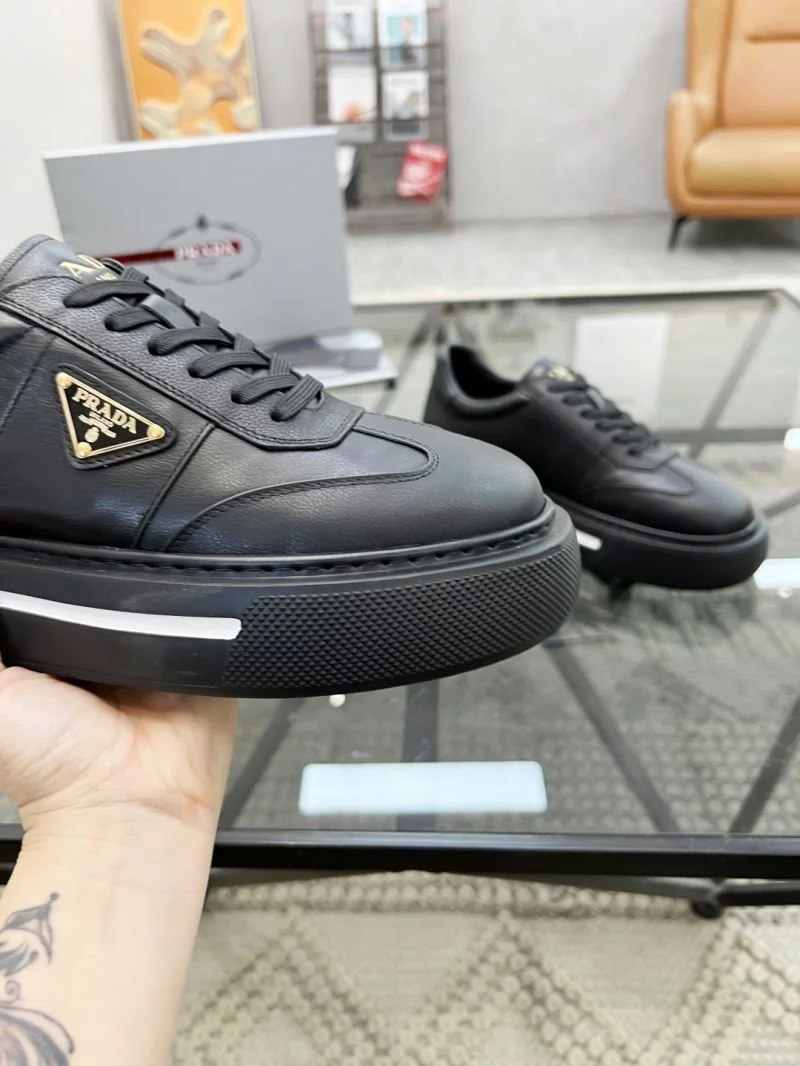 Prada Low Shoes SmoothTexture 33850