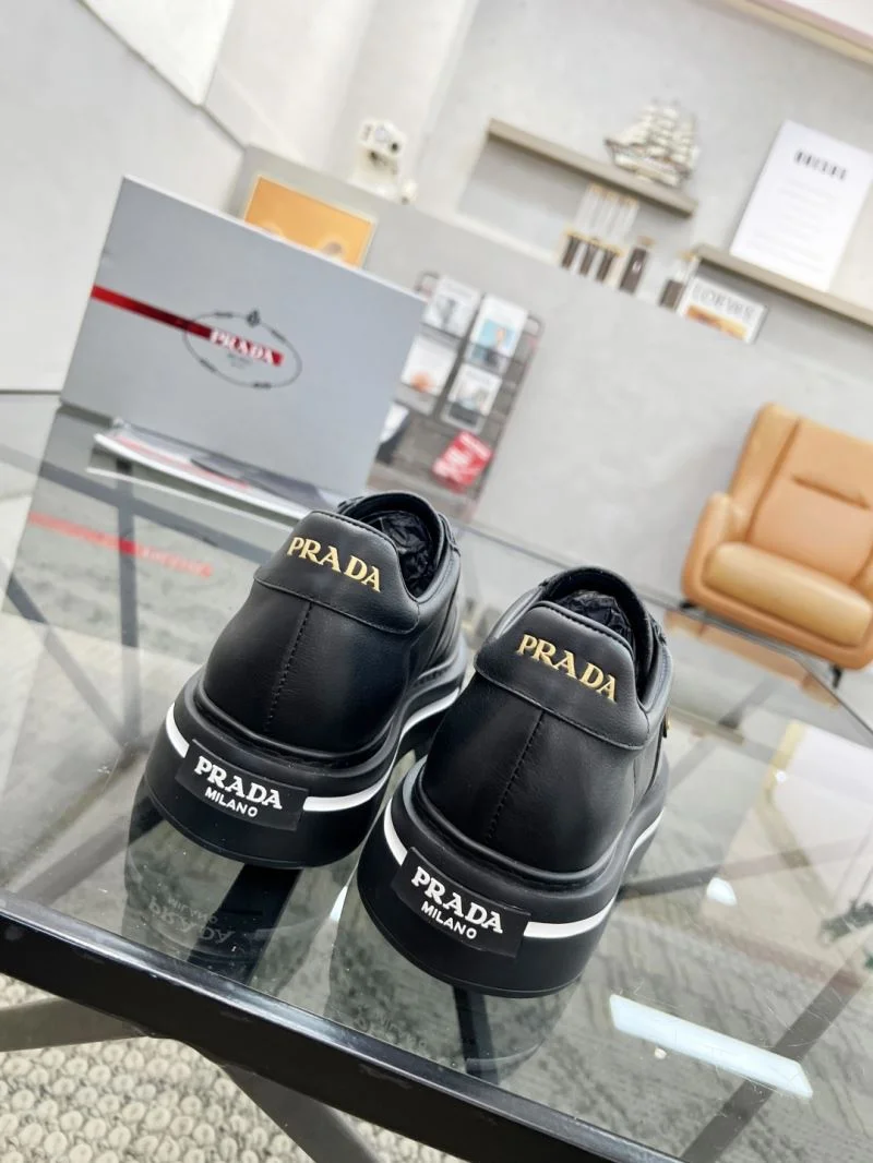 Prada Low Shoes SmoothTexture 33850