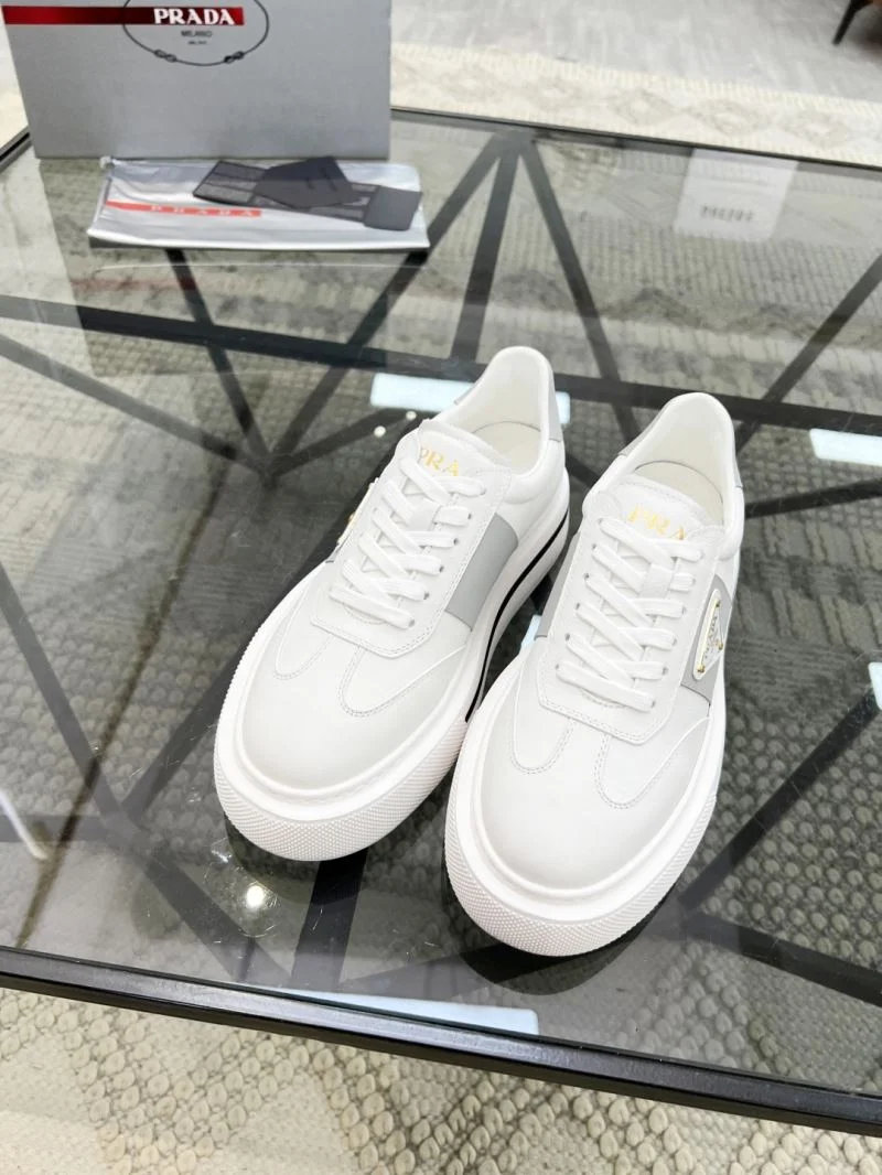 Prada Low Shoes Stretchable 33860