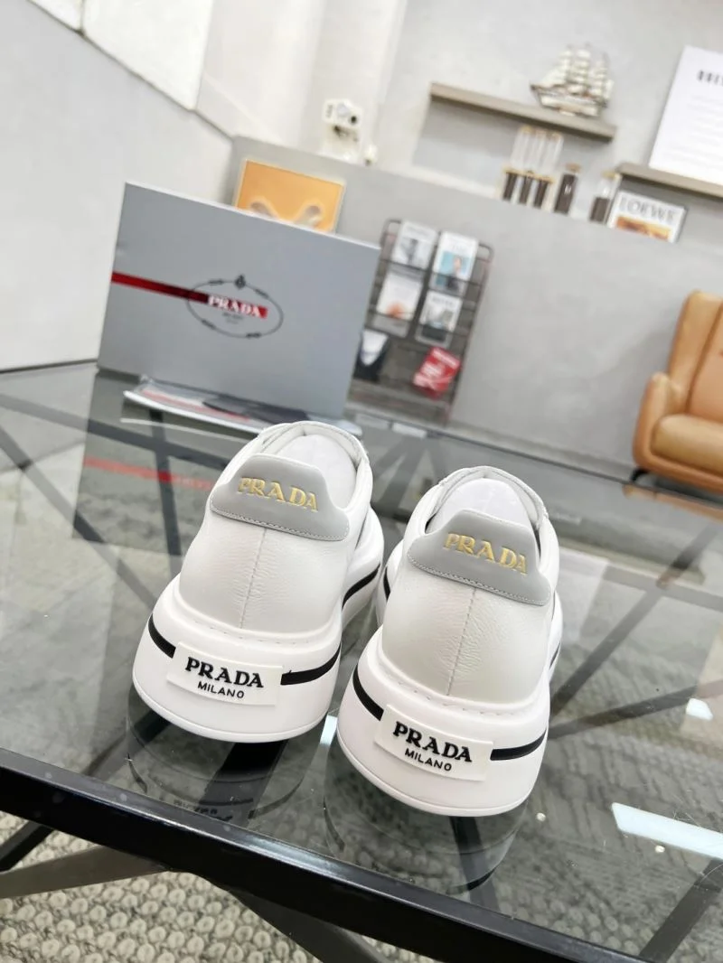 Prada Low Shoes Stretchable 33860