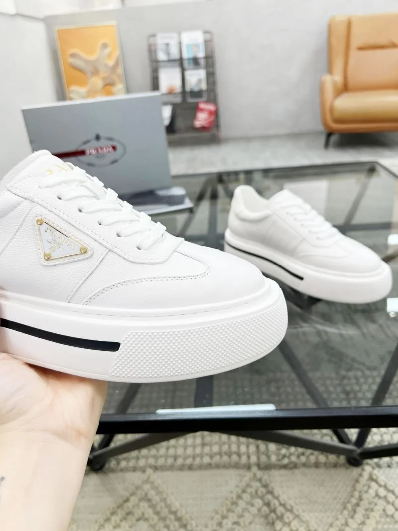 Sleek Prada Low Shoes 33846