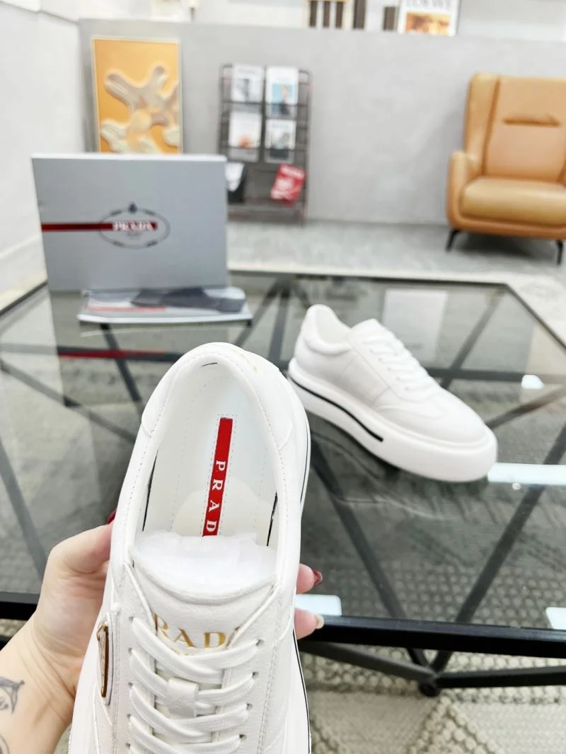 Sleek Prada Low Shoes 33846