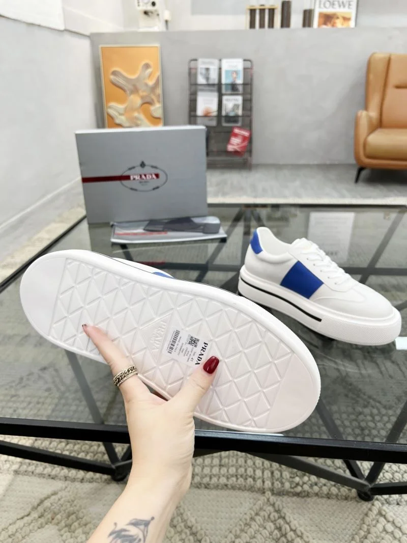 Prada Low Shoes Neat 33843