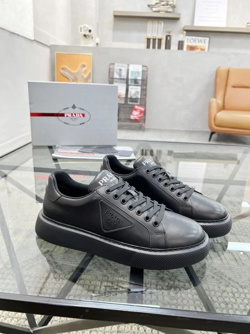 Prada Low Shoes Effortless 33841
