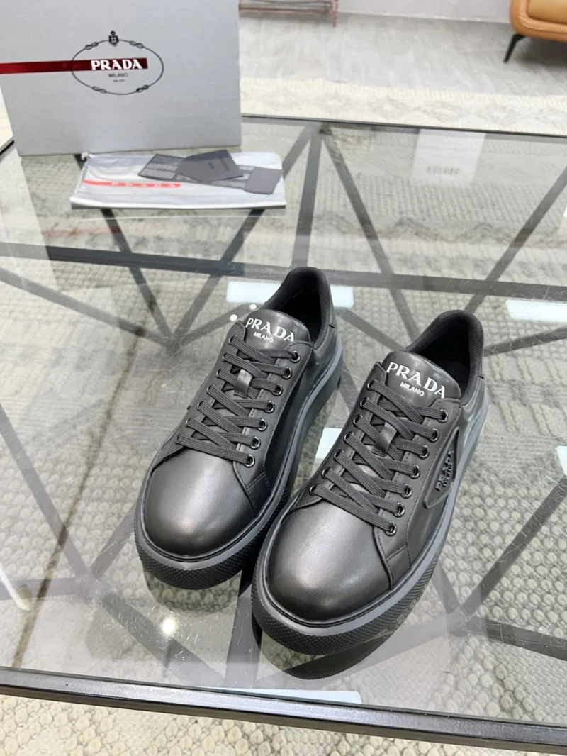 Prada Low Shoes Effortless 33841