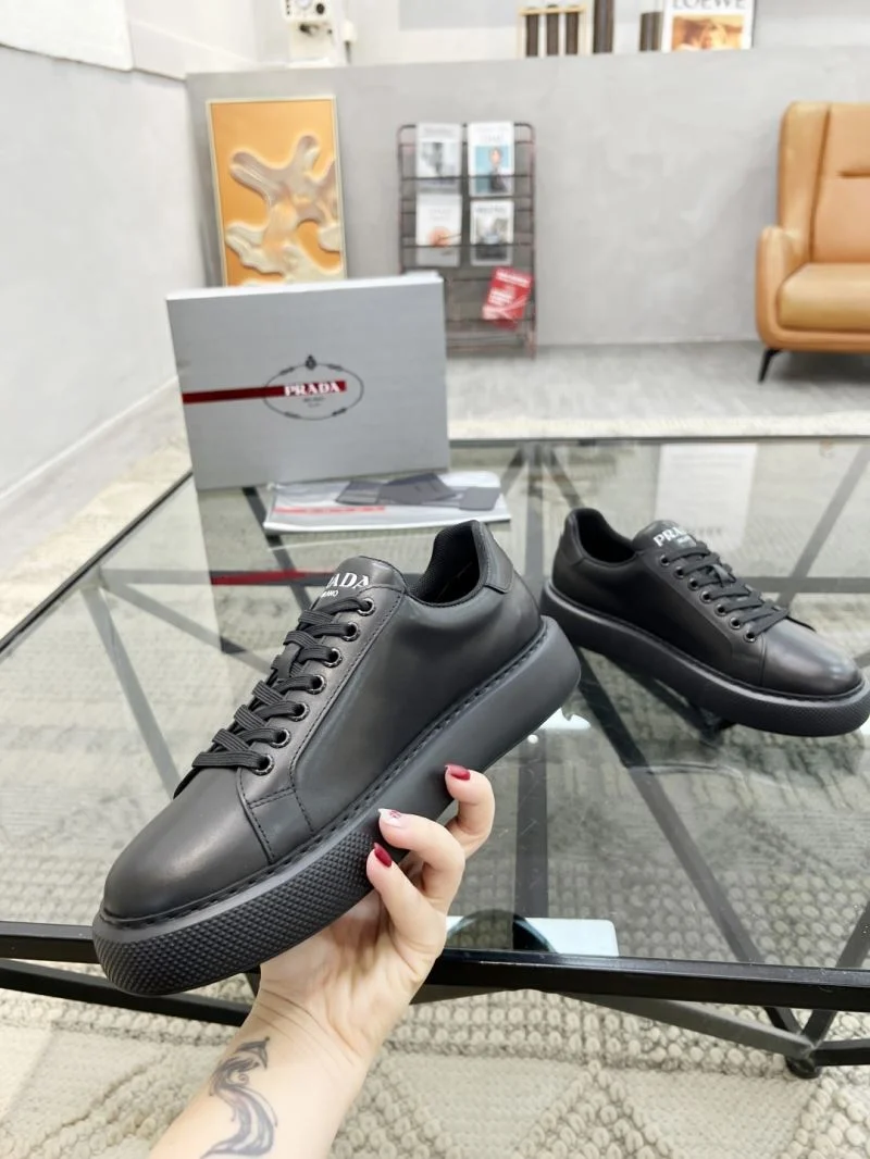 Prada Low Shoes Effortless 33841