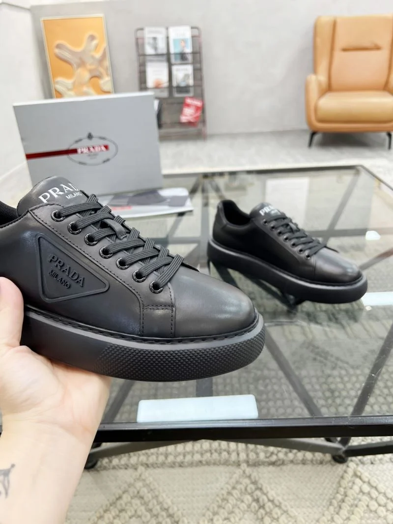 Prada Low Shoes Effortless 33841