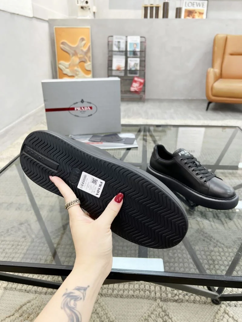 Prada Low Shoes Effortless 33841
