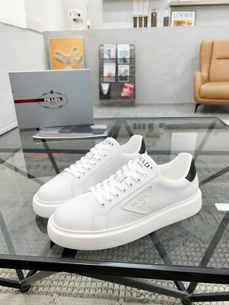 Prada Low Shoes Comfortable 33832