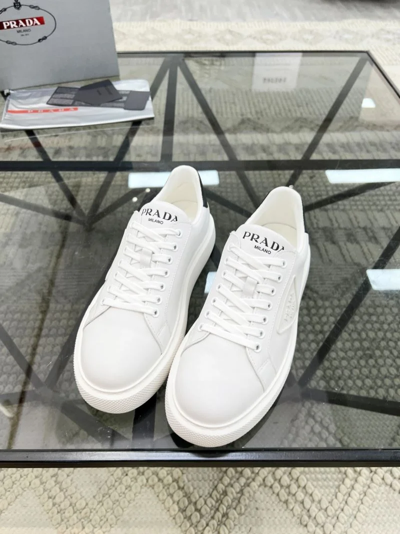 Prada Low Shoes Comfortable 33832