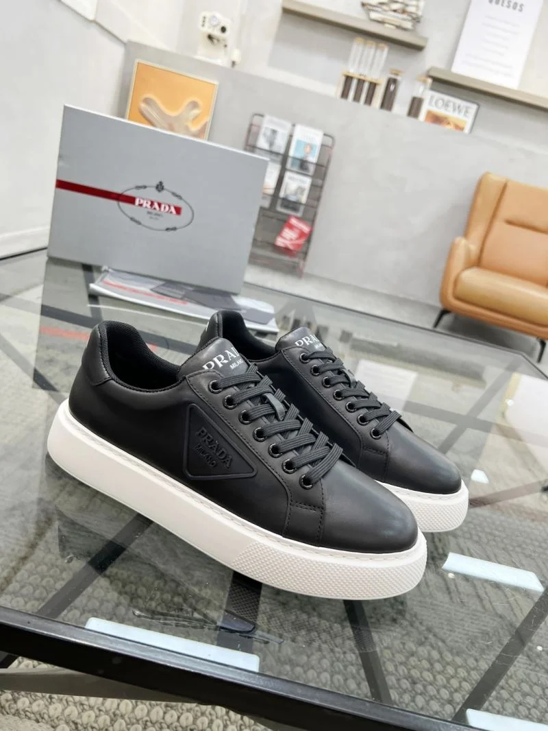 UrbanChic Prada Low Shoes 33833