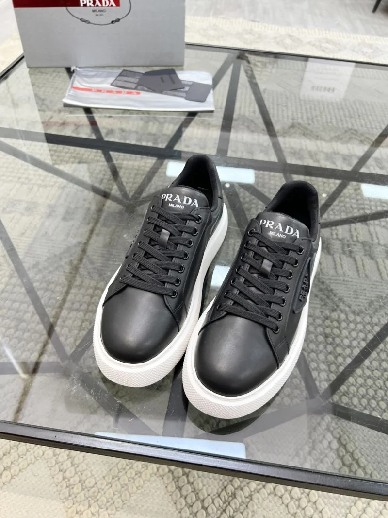 UrbanChic Prada Low Shoes 33833