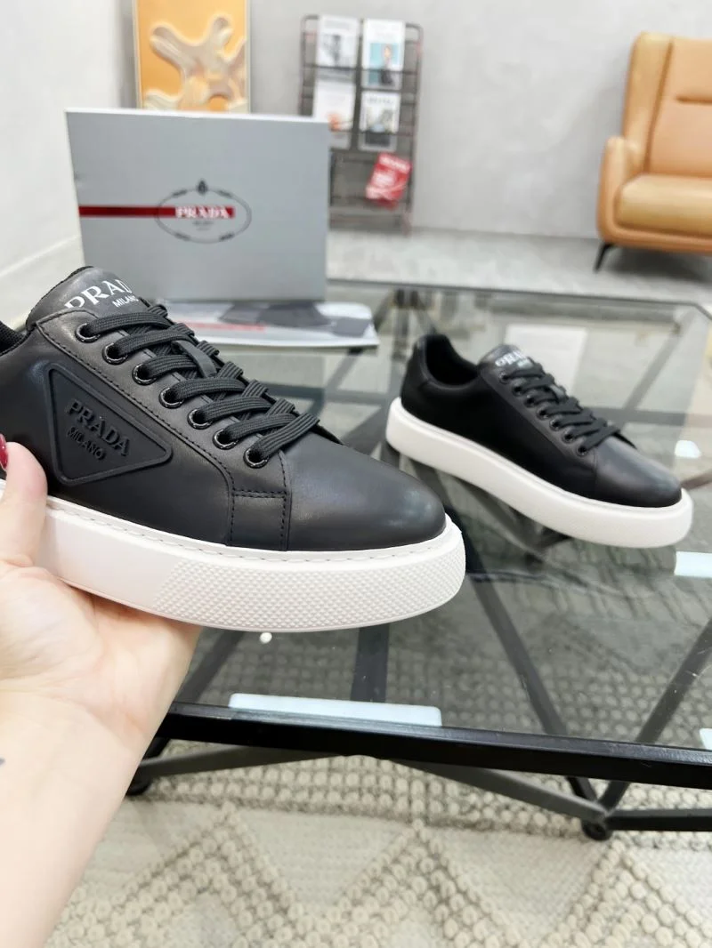 UrbanChic Prada Low Shoes 33833
