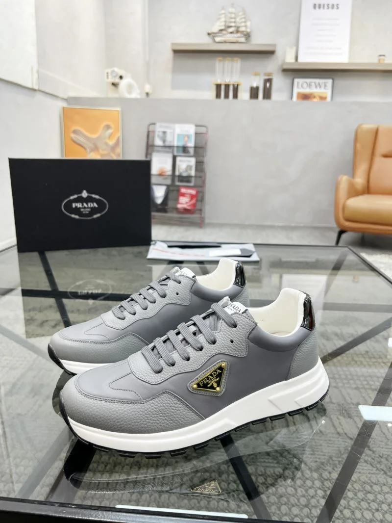 Prada Low Shoes Breathable 33829