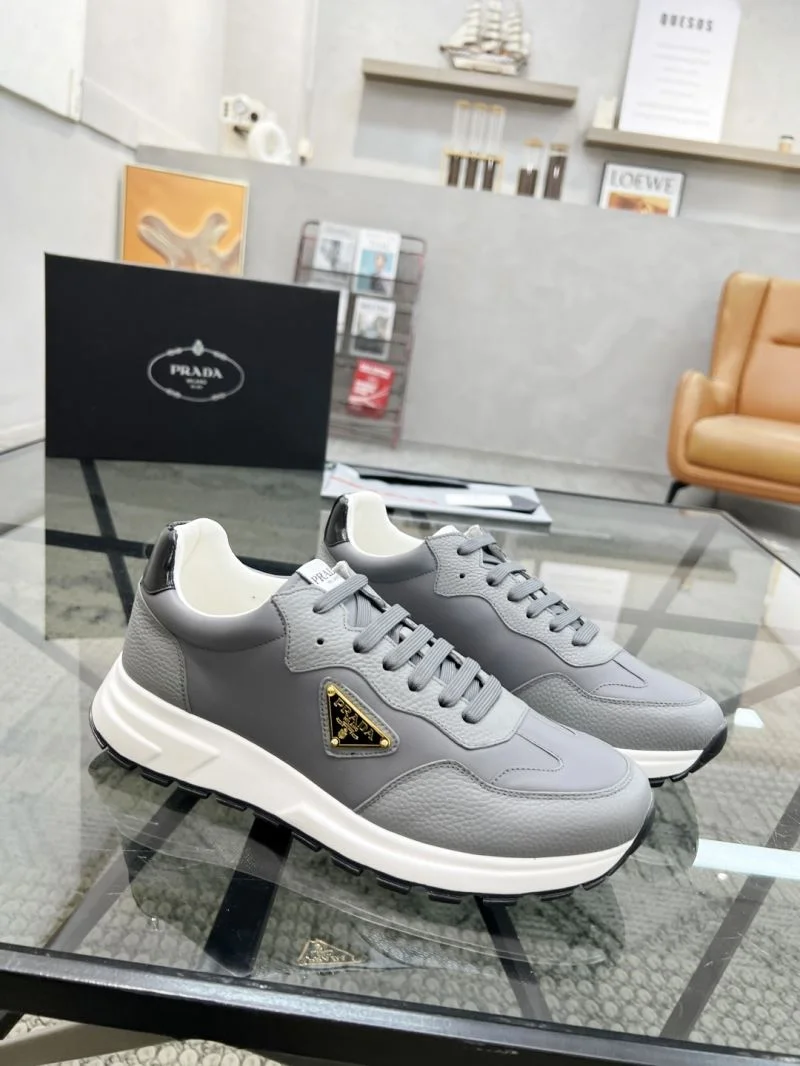 Prada Low Shoes Breathable 33829