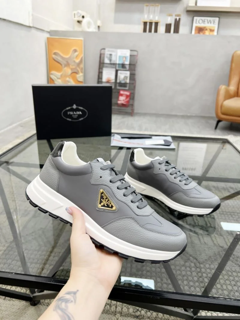 Prada Low Shoes Breathable 33829