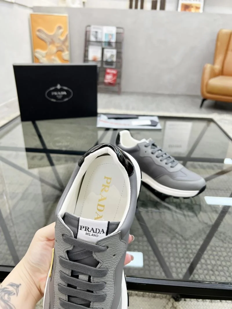 Prada Low Shoes Breathable 33829